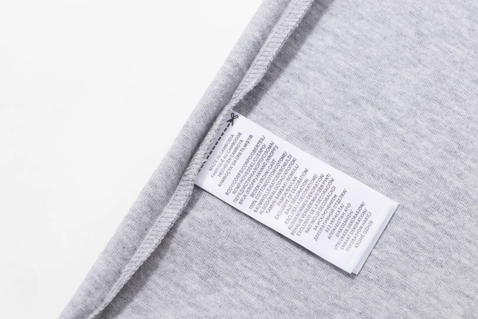 ：L 6602# Sizes：XS S M L XL Ralph Lauren/ Classic T ， T ， 。 ： T Classic 、Quality 、 、 。 T 。 FAB：100% ， ， ， ， ，100% ， Breathable， ， ， ， ， ，Breathable ， ． ， ～ ： ， Beige ， ， 。